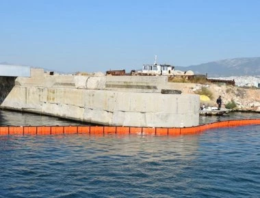Πτώμα χωρίς χέρια και κεφάλι εντοπίστηκε στις εκβολές του Κηφισού στο Φάληρο